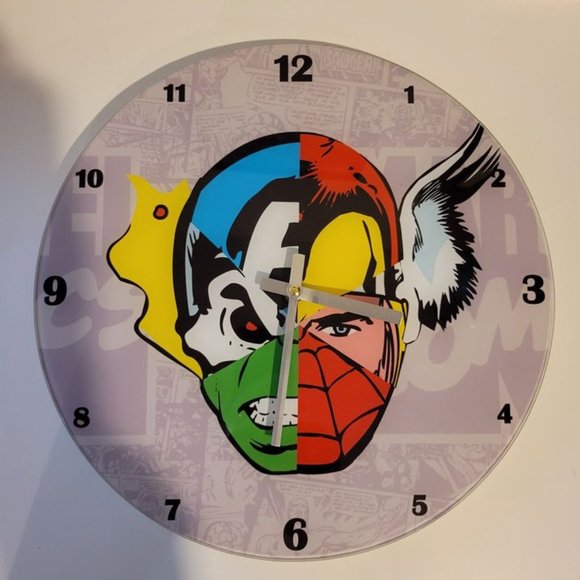 MARVEL COMICS MIXED FACE GLASS CLOCK - RARE - Picture 1 of 2